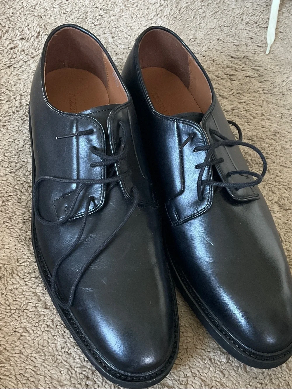 Allen Edmonds Devin Derby Lace-Up Oxford in Black